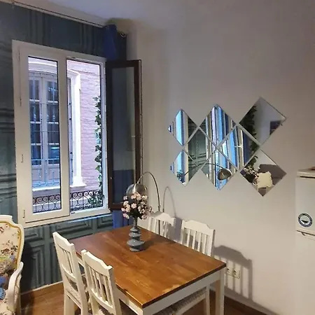 En El Corazon De דירה *